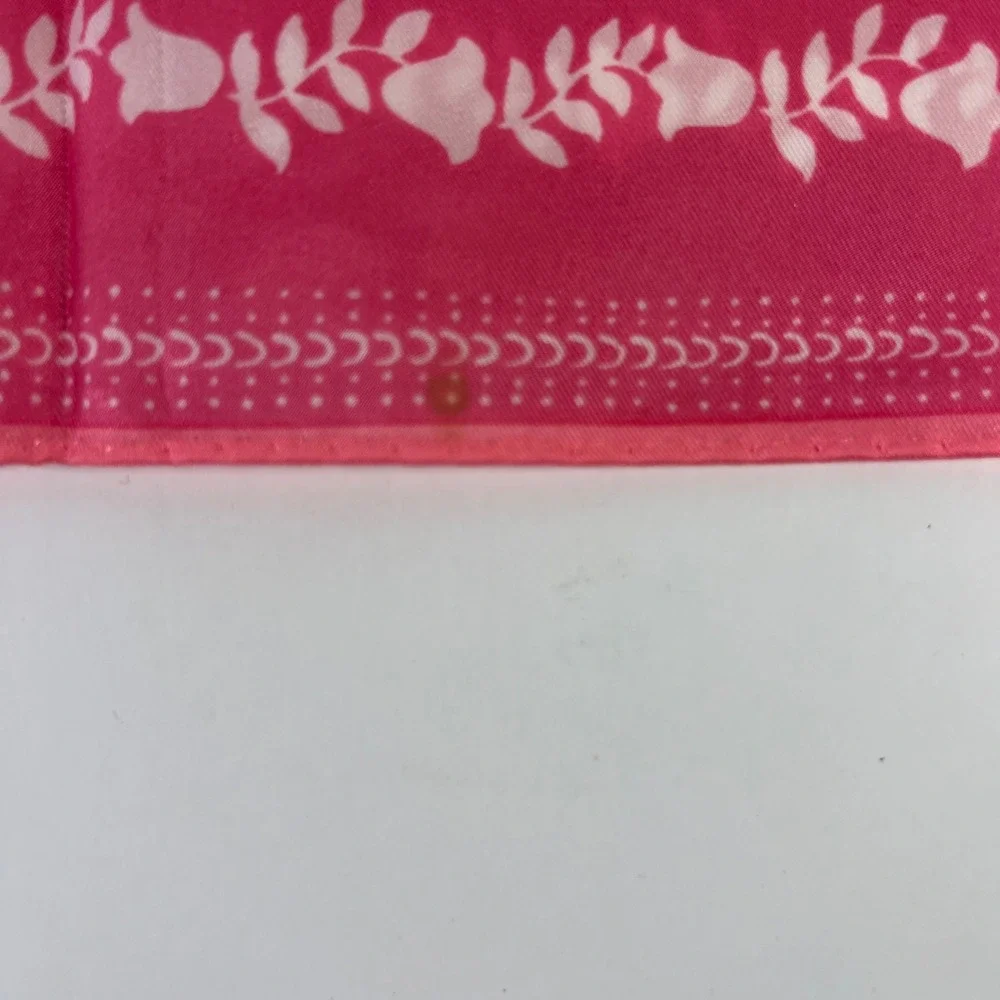 Vera Neumann Vintage Square 20